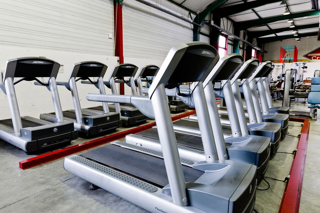 L'ESPACE CARDIO-TRAINING Vue d'ensemble des tapis de course